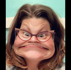 Meet your Posher, Paula